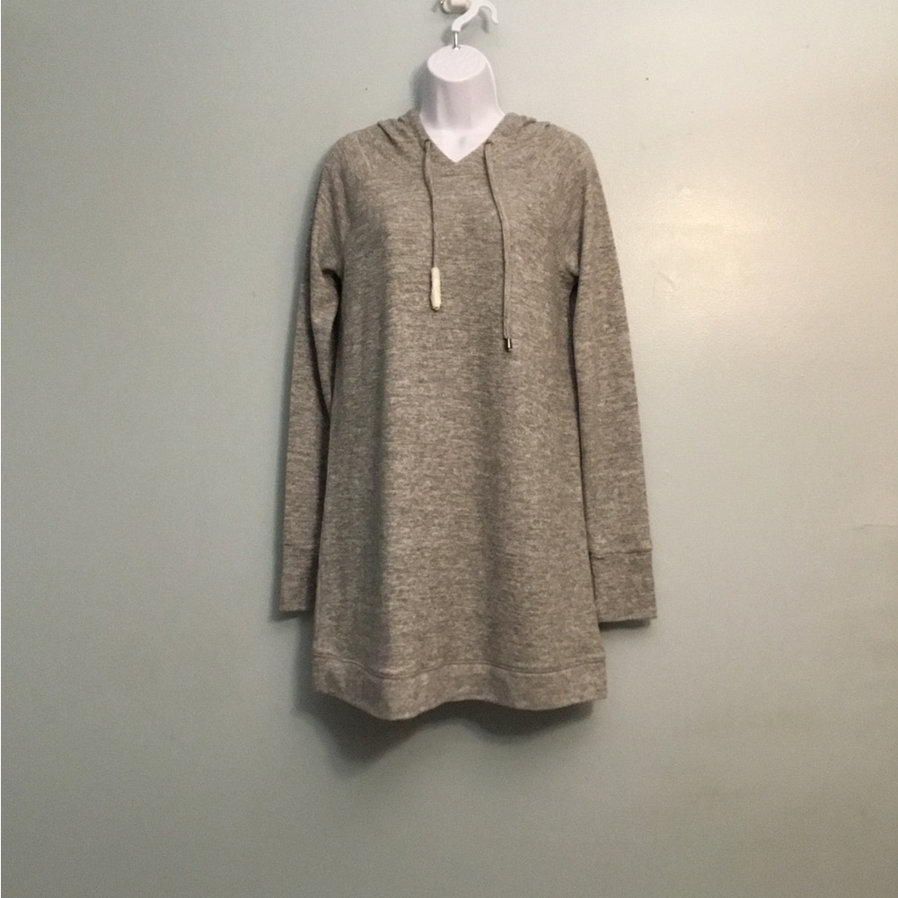 Cable & Gauge Light Gray Knit Sweater